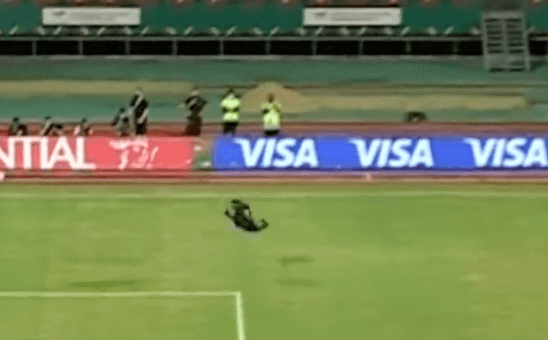 Burkina Faso goalkeeper celebrates penalty shoot-out win with multiple backflips Burkina Faso goalkeeper celebrates penalty shoot-out win with multiple backflips
