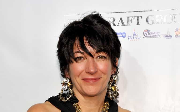 Ghislaine Maxwell will no longer fight to keep names of eight high-profile ‘John Does’ secret Ghislaine Maxwell will no longer fight to keep names of eight high-profile ‘John Does’ secret