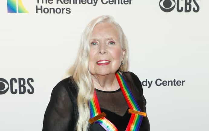 Joni Mitchell joins Neil Young in pulling her music from Spotify Joni Mitchell joins Neil Young in pulling her music from Spotify