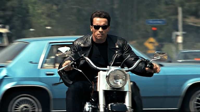 Arnold Schwarzenegger involved in Los Angeles car crash Arnold Schwarzenegger involved in Los Angeles car crash