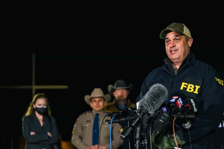 Suspect shot in Texas synagogue hostage situation was British, according to reports Suspect shot in Texas synagogue hostage situation was British, according to reports