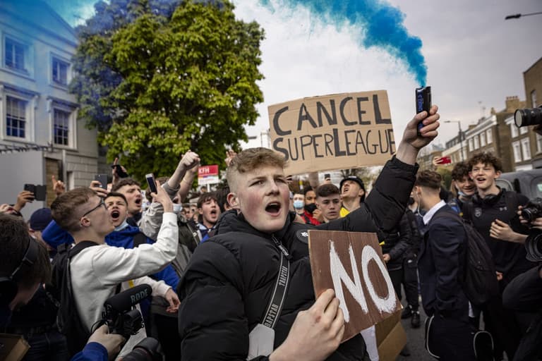 Premier League’s ‘Super League six’ successfully fight off owners’ charter Premier League’s ‘Super League six’ successfully fight off owners’ charter