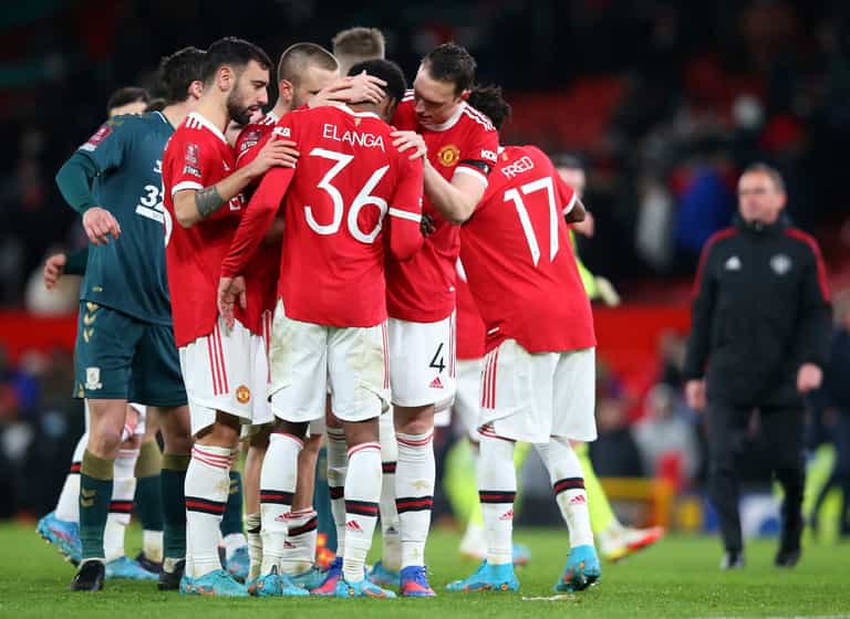 Marcus Rashford offers support to Anthony Elanga after penalty miss Marcus Rashford offers support to Anthony Elanga after penalty miss