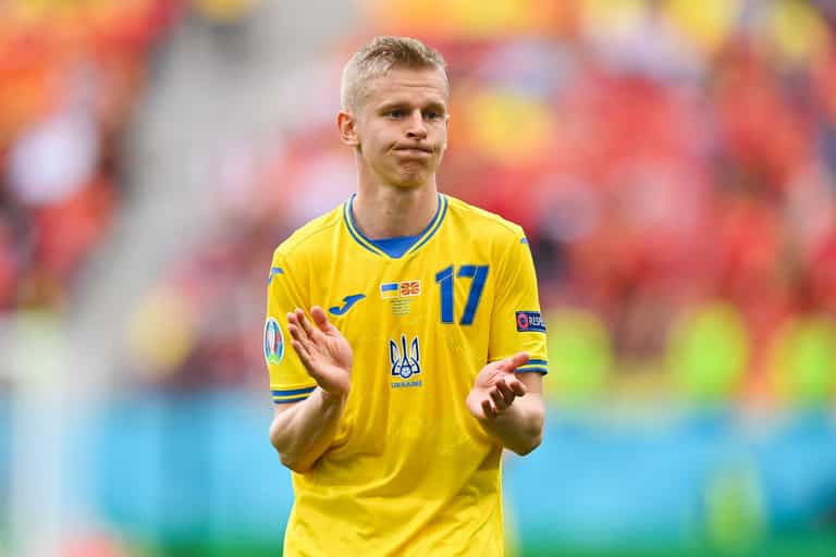 Ukrainian international Oleksandr Zinchenko speaks out amid rising tensions on Russian border Ukrainian international Oleksandr Zinchenko speaks out amid rising tensions on Russian border