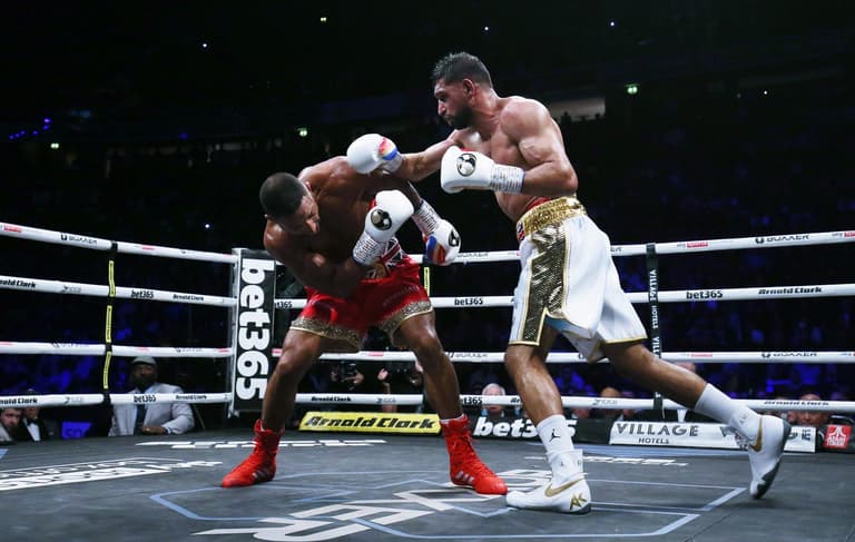 Amir Khan says he will probably ‘call it a day’ after Kell Brook loss Amir Khan says he will probably ‘call it a day’ after Kell Brook loss