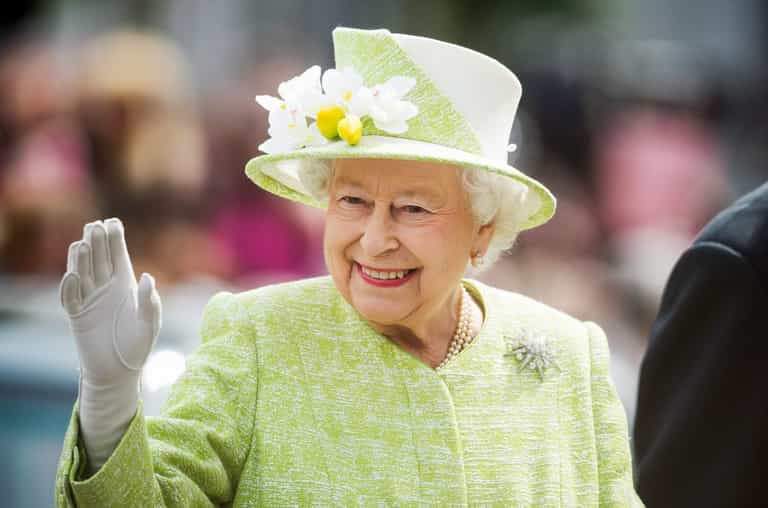 Royal fans convinced Queen dropped hidden clues about Ukraine support Royal fans convinced Queen dropped hidden clues about Ukraine support