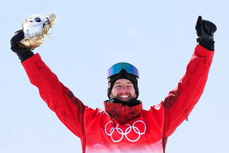 Canadian snowboarder wins gold medal three years after cancer diagnosis Canadian snowboarder wins gold medal three years after cancer diagnosis
