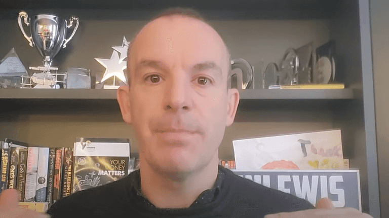 Martin Lewis explains who will get £200 energy bills discount as costs soar Martin Lewis explains who will get £200 energy bills discount as costs soar