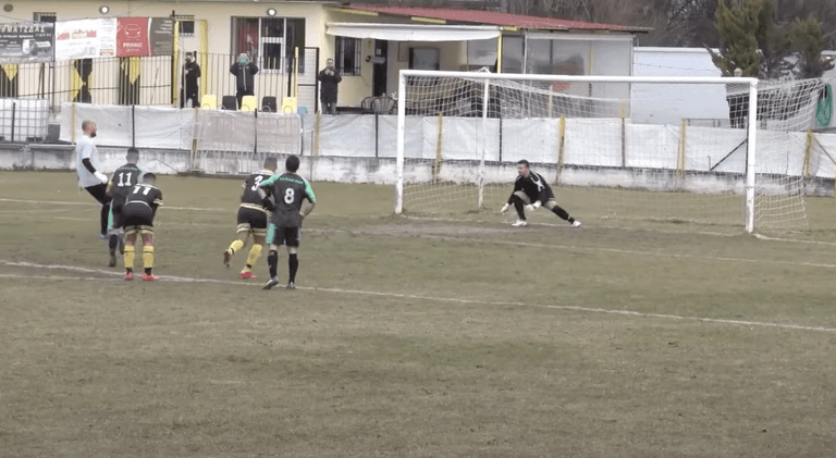 Goalkeeper scores hat-trick in Greek fourth division game Goalkeeper scores hat-trick in Greek fourth division game