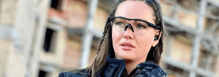 Former Miss Ukraine joins fight against Russian invasion Former Miss Ukraine joins fight against Russian invasion