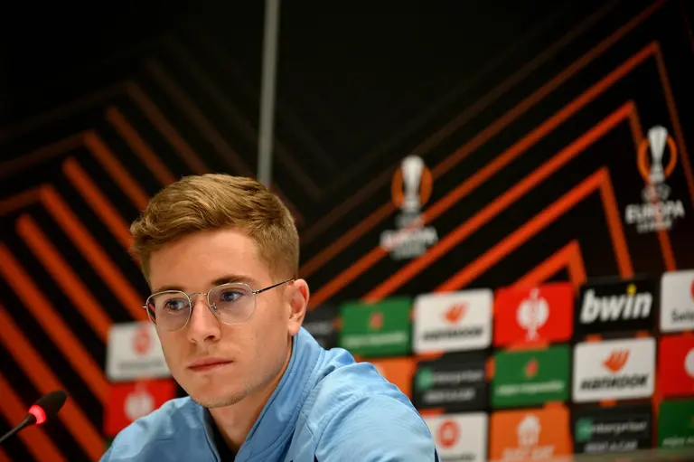 Lazio midfielder robbed at gunpoint on the way to lunch with teammates Lazio midfielder robbed at gunpoint on the way to lunch with teammates
