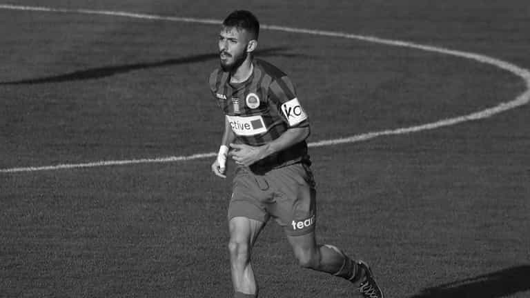 Greek footballer dies aged 21 with no defibrillator or ambulance at stadium Greek footballer dies aged 21 with no defibrillator or ambulance at stadium