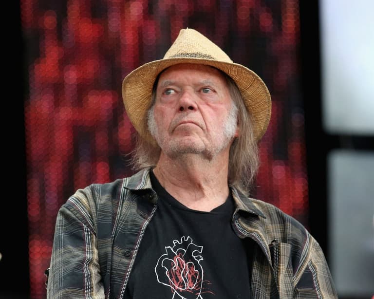 Neil Young encourages Spotify employees to quit and save their souls Neil Young encourages Spotify employees to quit and save their souls