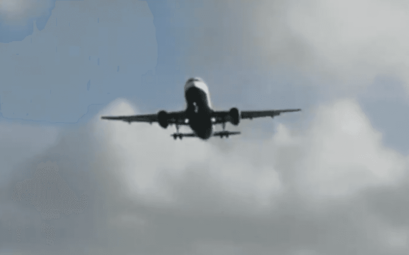 Terrifying moment plane is forced to abort landing at Heathrow Airport during Storm Eunice