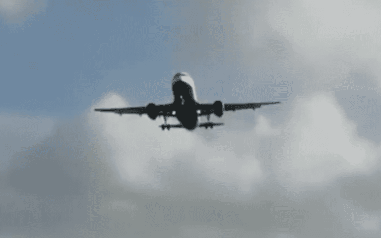 Terrifying moment plane is forced to abort landing at Heathrow Airport during Storm Eunice Terrifying moment plane is forced to abort landing at Heathrow Airport during Storm Eunice