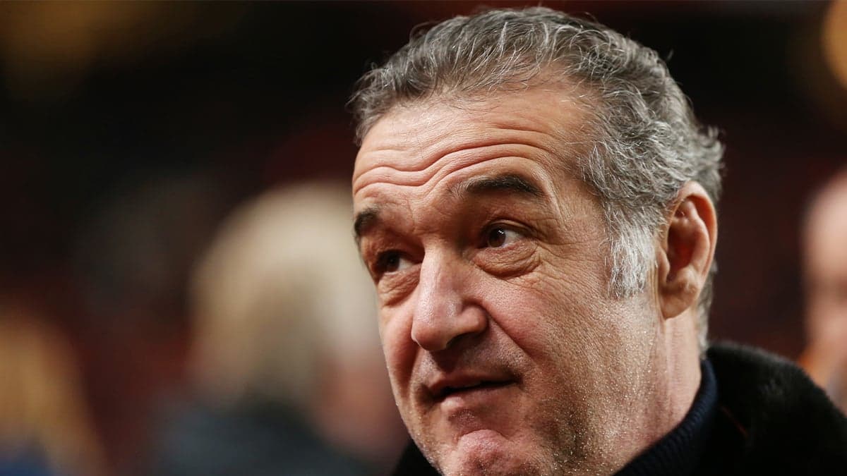 Steaua Bucharest owner announces ban on signing vaccinated players