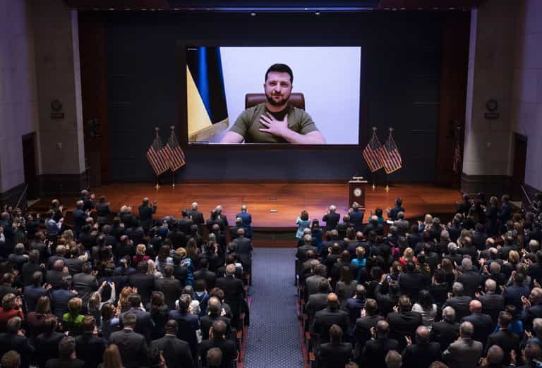 Ukraine’s president receives standing ovation after Martin Luther King reference in heartbreaking speech Ukraine’s president receives standing ovation after Martin Luther King reference in heartbreaking speech