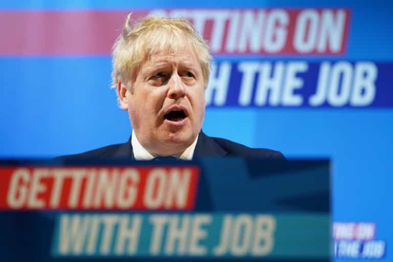 Spring booster offered to elderly and vulnerable as PM warns Brits will need fourth jab Spring booster offered to elderly and vulnerable as PM warns Brits will need fourth jab