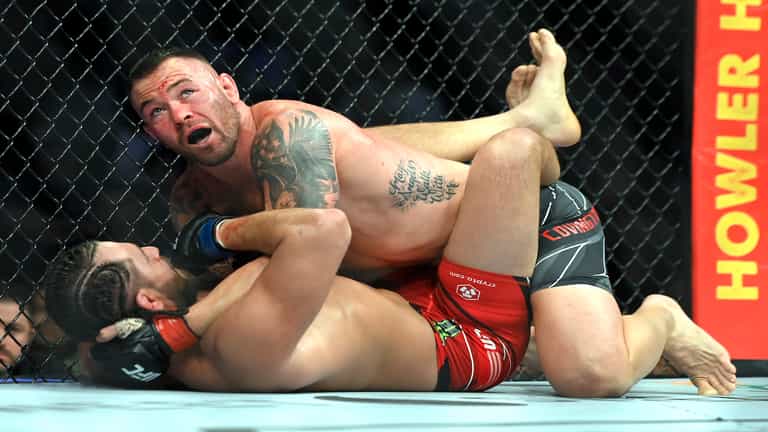 UFC stars clash in brawl outside Miami restaurant UFC stars clash in brawl outside Miami restaurant