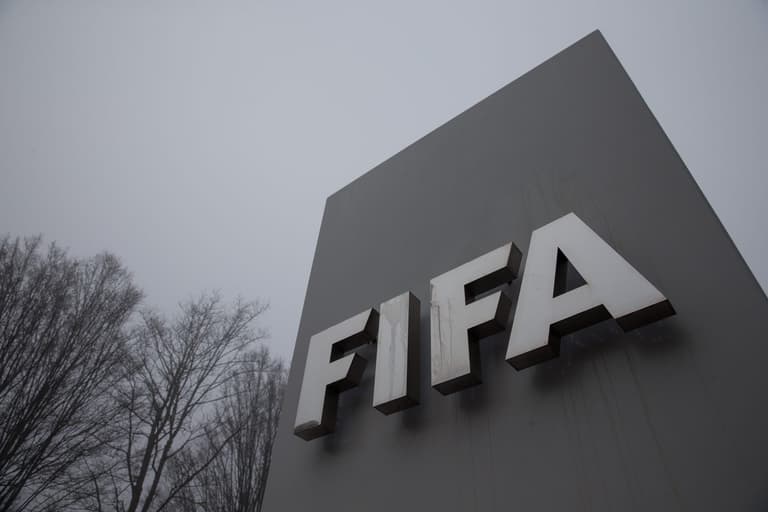 Polish FA urge FIFA to reopen transfer window to give players in Russian an ‘escape’ Polish FA urge FIFA to reopen transfer window to give players in Russian an ‘escape’