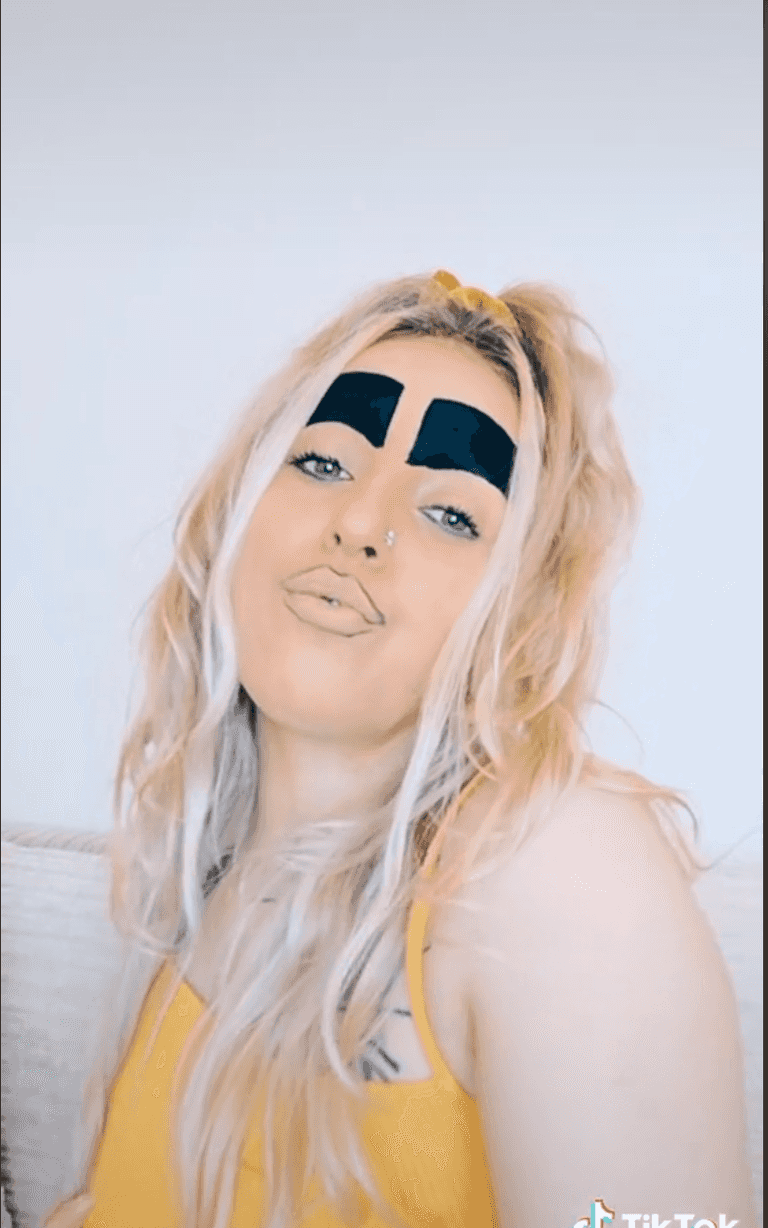 Mum with ‘Britain’s biggest eyebrows’ says trolls call social services on her Mum with ‘Britain’s biggest eyebrows’ says trolls call social services on her