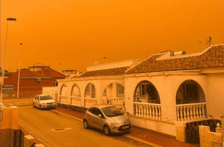 Sky turns completely orange in Spain and Britain could be next Sky turns completely orange in Spain and Britain could be next