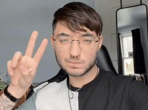 Man CC’d into job HR rejection email by mistake – and it’s heartbreaking Man CC’d into job HR rejection email by mistake – and it’s heartbreaking