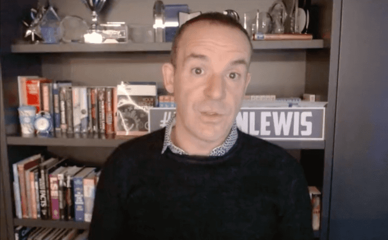 Martin Lewis issues warning against cancelling energy direct debit ahead of price hike Martin Lewis issues warning against cancelling energy direct debit ahead of price hike