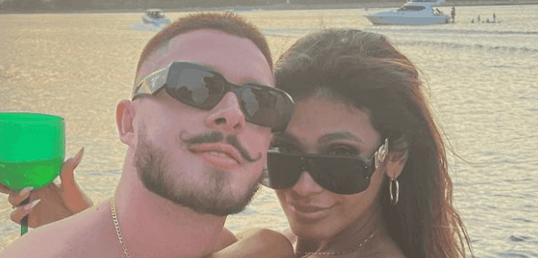 Woman hospitalised after refusing to fart in front of boyfriend Woman hospitalised after refusing to fart in front of boyfriend