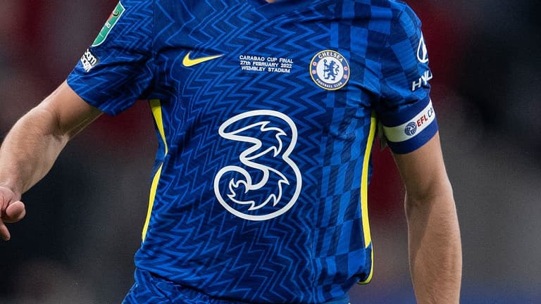 Chelsea shirt sponsor Three ‘reviewing’ deal after Abramovich sanctions Chelsea shirt sponsor Three ‘reviewing’ deal after Abramovich sanctions