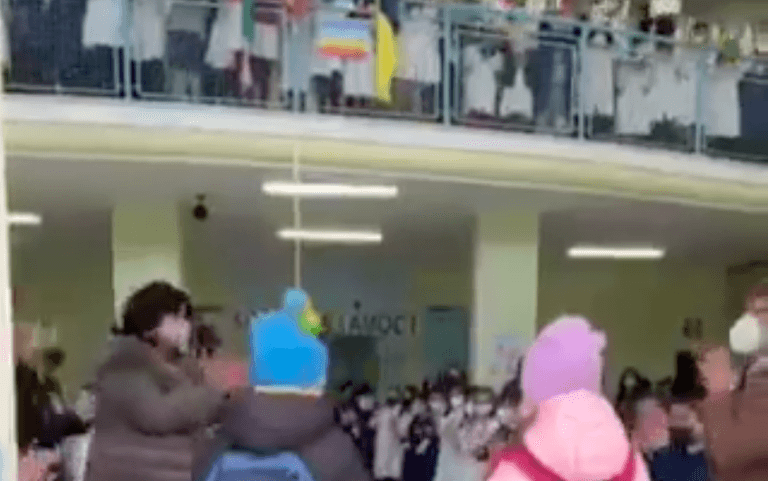 Emotional moment whole school greets nervous Ukrainian refugee children for their first day Emotional moment whole school greets nervous Ukrainian refugee children for their first day