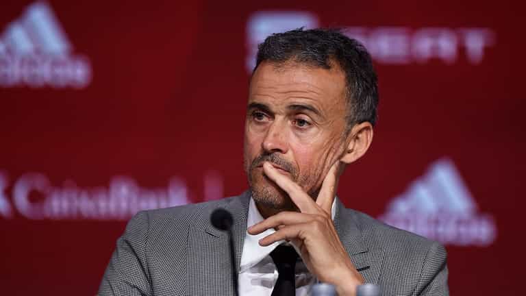 Luis Enrique insists he’s ‘given his word’ as Man United links intensify Luis Enrique insists he’s ‘given his word’ as Man United links intensify