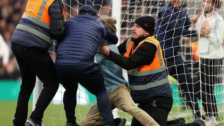 Activist who disrupted Spurs game claims he is a big football fan Activist who disrupted Spurs game claims he is a big football fan