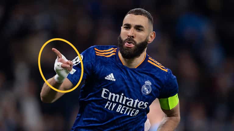 Why Karim Benzema wears a bandage on his hand when he plays Why Karim Benzema wears a bandage on his hand when he plays