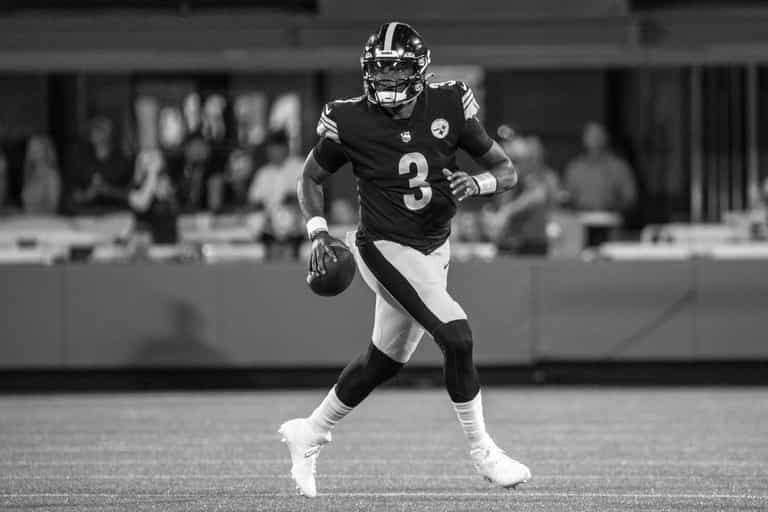 Pittsburgh Steelers QB Dwayne Haskins dies aged 24 Pittsburgh Steelers QB Dwayne Haskins dies aged 24