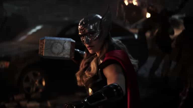 Fans ‘stunned’ by first look at Natalie Portman as the Mighty Thor in new trailer Fans ‘stunned’ by first look at Natalie Portman as the Mighty Thor in new trailer