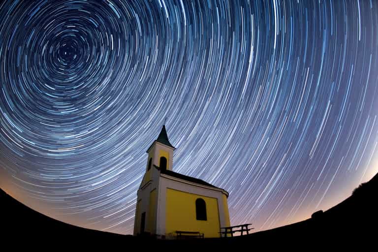 Meteor shower from falling comet set to be visible in the UK until Saturday Meteor shower from falling comet set to be visible in the UK until Saturday