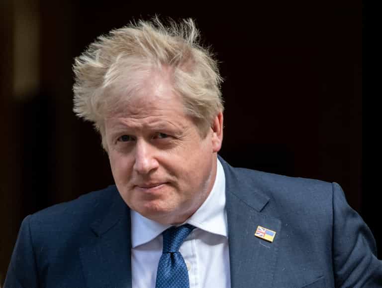 Boris Johnson will be investigated for ‘lying to Parliament’ after MPs pass vote Boris Johnson will be investigated for ‘lying to Parliament’ after MPs pass vote