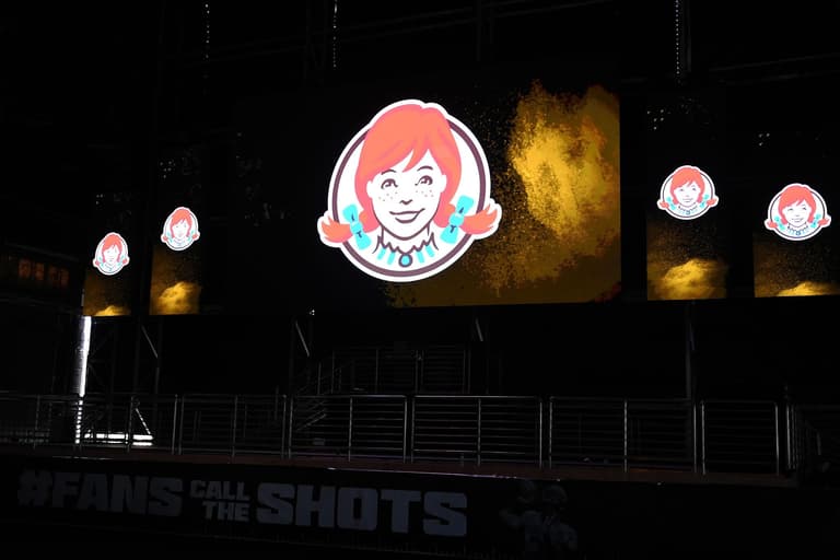 Man pretends to be DEA agent to get discount at Wendys – gets arrested Man pretends to be DEA agent to get discount at Wendys – gets arrested