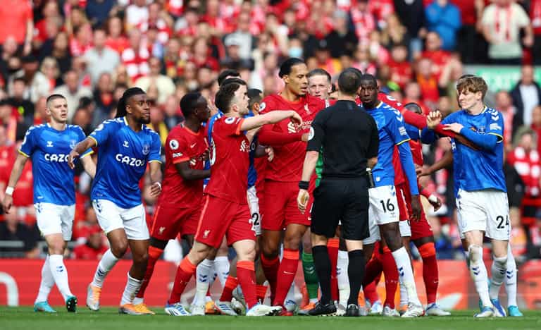 Fans think Sadio Mane should have been sent off in first half of Merseyside derby Fans think Sadio Mane should have been sent off in first half of Merseyside derby