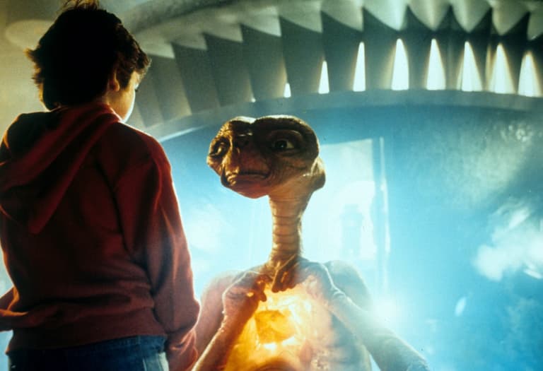 Pentagon has been researching how to contact ‘4,590 alien civilisations’ Pentagon has been researching how to contact ‘4,590 alien civilisations’