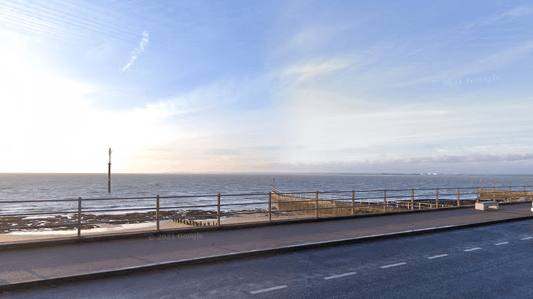 Heroic dad loses his life rescuing family’s dog from the sea in Kent Heroic dad loses his life rescuing family’s dog from the sea in Kent