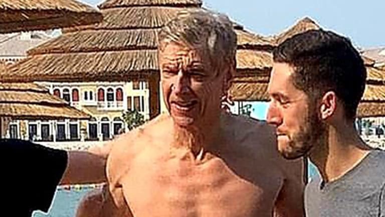 72-year-old Arsene Wenger pictured topless and he’s absolutely shredded 72-year-old Arsene Wenger pictured topless and he’s absolutely shredded