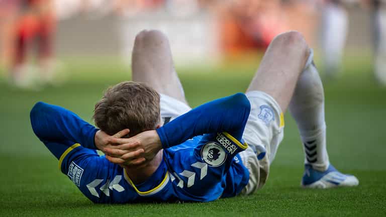 Everton write to referees’ boss over Anthony Gordon non-penalty Everton write to referees’ boss over Anthony Gordon non-penalty