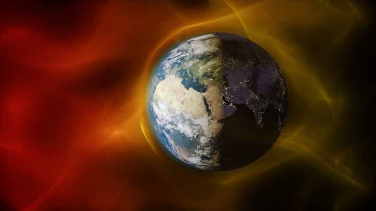 Major solar storm alert issued as Earth is hit by expulsion from the Sun Major solar storm alert issued as Earth is hit by expulsion from the Sun