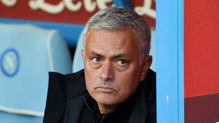 Jose Mourinho is blaming referees after dropping points, again Jose Mourinho is blaming referees after dropping points, again