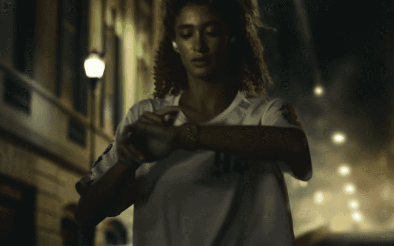 Samsung jogging advert faces backlash for ‘not representing truth for women’ Samsung jogging advert faces backlash for ‘not representing truth for women’