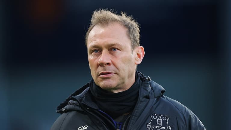 Duncan Ferguson ‘clear favourite’ to leave Everton for Blackburn Rovers Duncan Ferguson ‘clear favourite’ to leave Everton for Blackburn Rovers