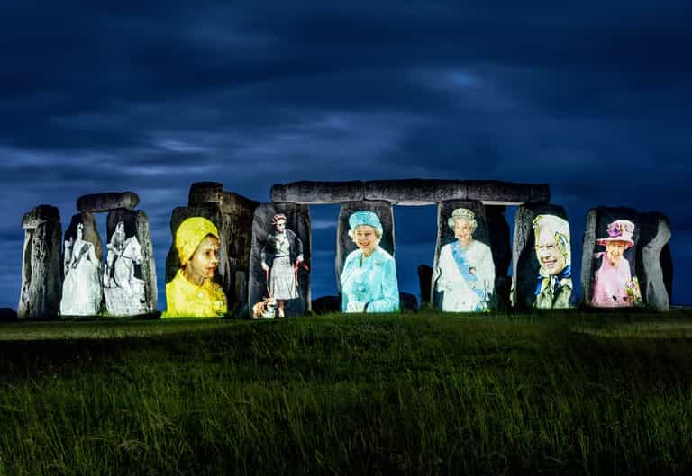 Brits react to ‘ridiculous’ Stonehenge Jubilee display that divided the internet Brits react to ‘ridiculous’ Stonehenge Jubilee display that divided the internet
