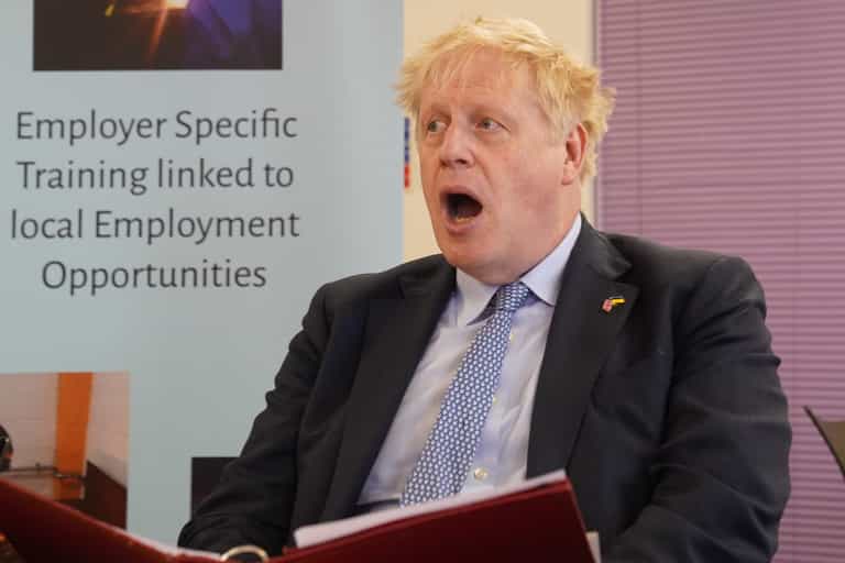 Boris Johnson to bring back imperial measurements for Jubilee Boris Johnson to bring back imperial measurements for Jubilee